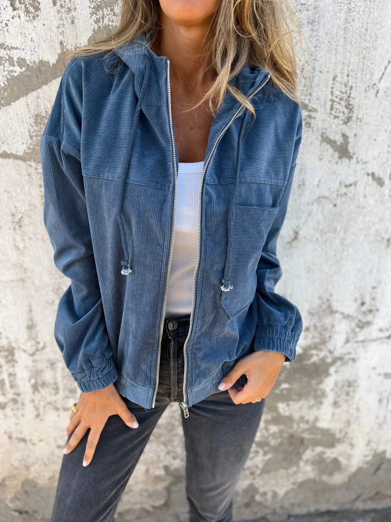 Zeya™ | Chic ribbed zip hoodie