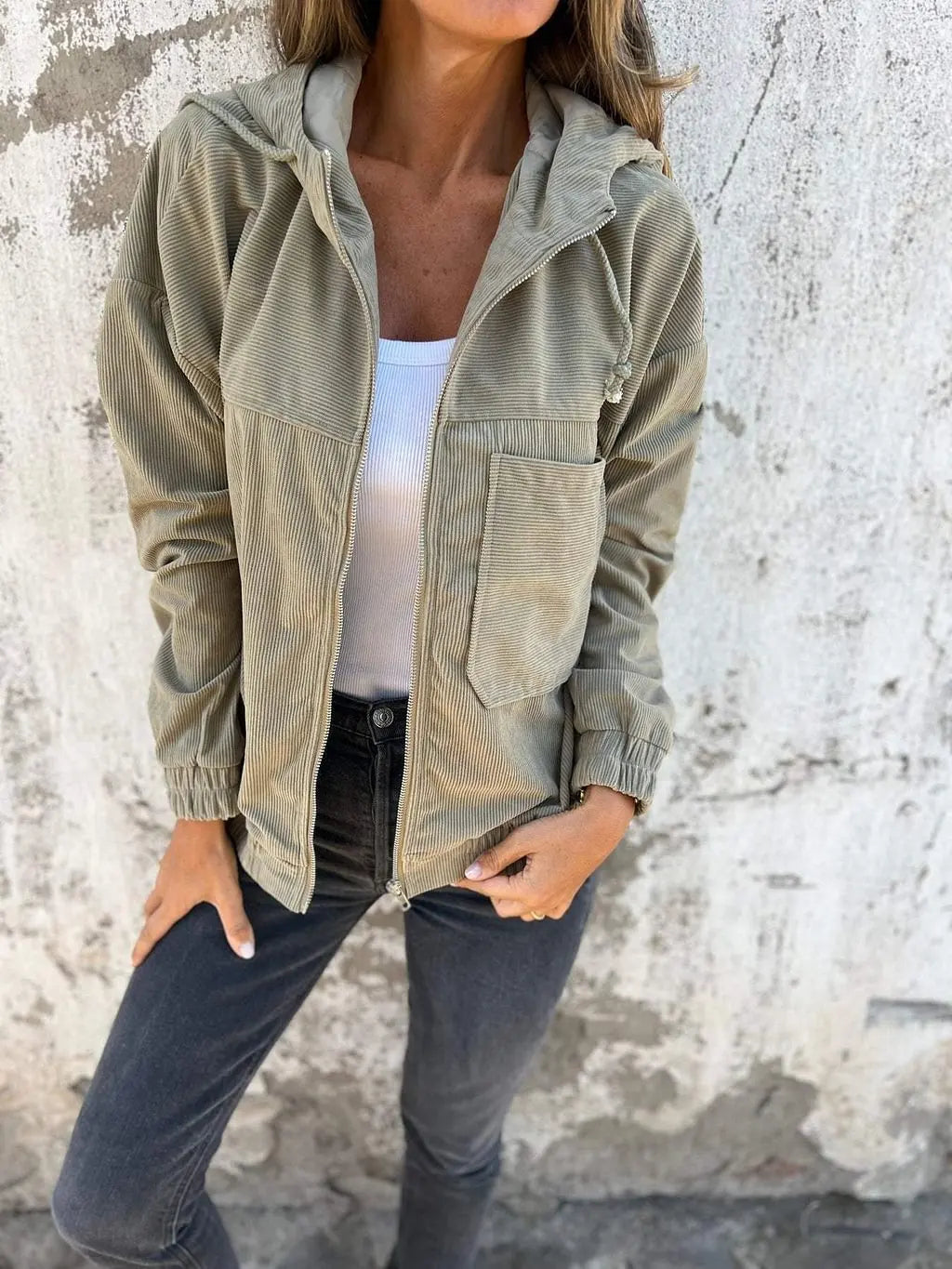 Zeya™ | Chic ribbed zip hoodie
