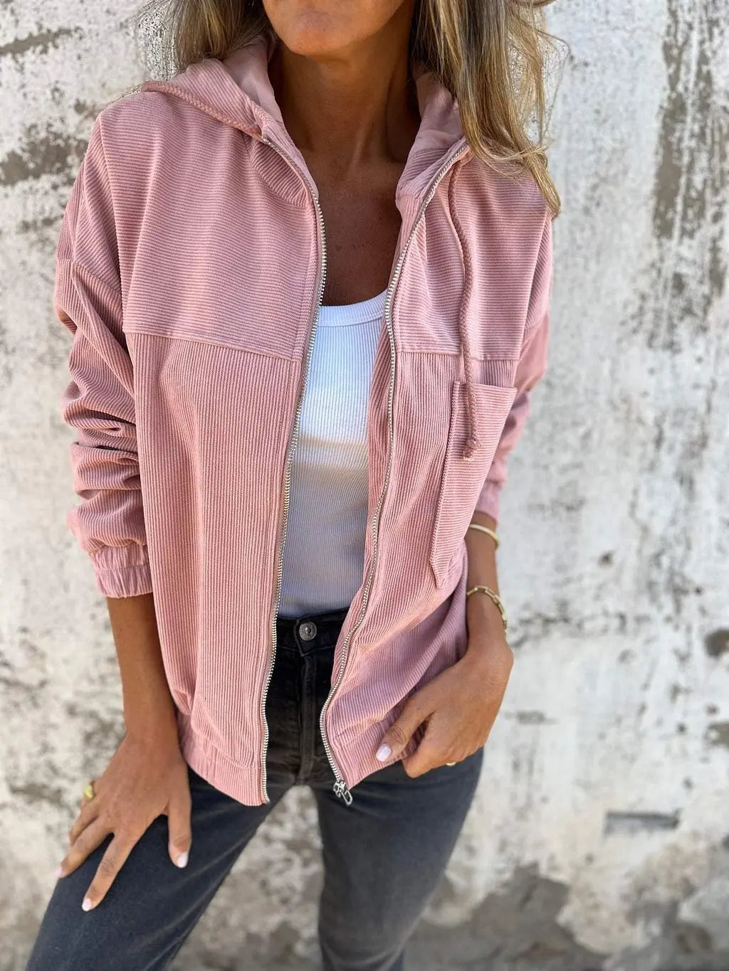 Zeya™ | Chic ribbed zip hoodie